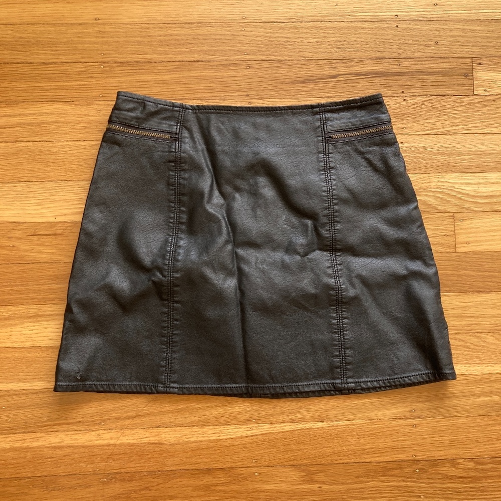 Silence + Noise zipper leather mini skirt